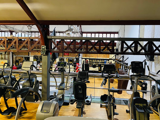 Gimnasio Club Deportivo José Valenciano en Madrid, Madrid