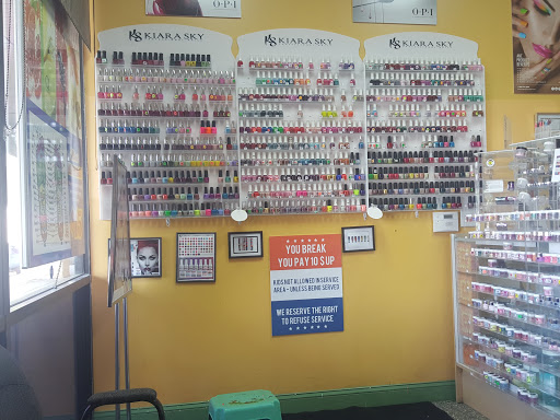 Nail Salon «New Nails Salon & Spa», reviews and photos, 2458 Wesley Chapel Rd, Decatur, GA 30035, USA