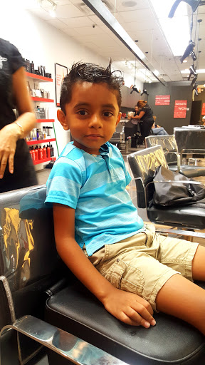 Hair Salon «Fantastic Sams Cut & Color», reviews and photos, 8490 W Hillsborough Ave, Tampa, FL 33615, USA