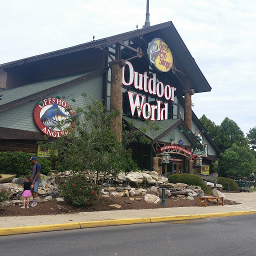 Sporting Goods Store «Bass Pro Shops», reviews and photos, 1972 Power Plant Pkwy, Hampton, VA 23666, USA