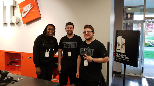 Sporting Goods Store «Nike Factory Store», reviews and photos, 1500 SE East Devils Lake Rd #105, Lincoln City, OR 97367, USA