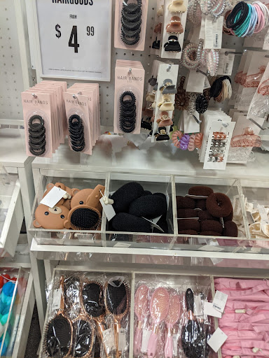 Clothing Store «Forever 21», reviews and photos, 200 Inland Center Dr, San Bernardino, CA 92408, USA