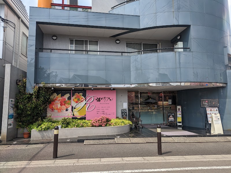 ロリアン洋菓子店