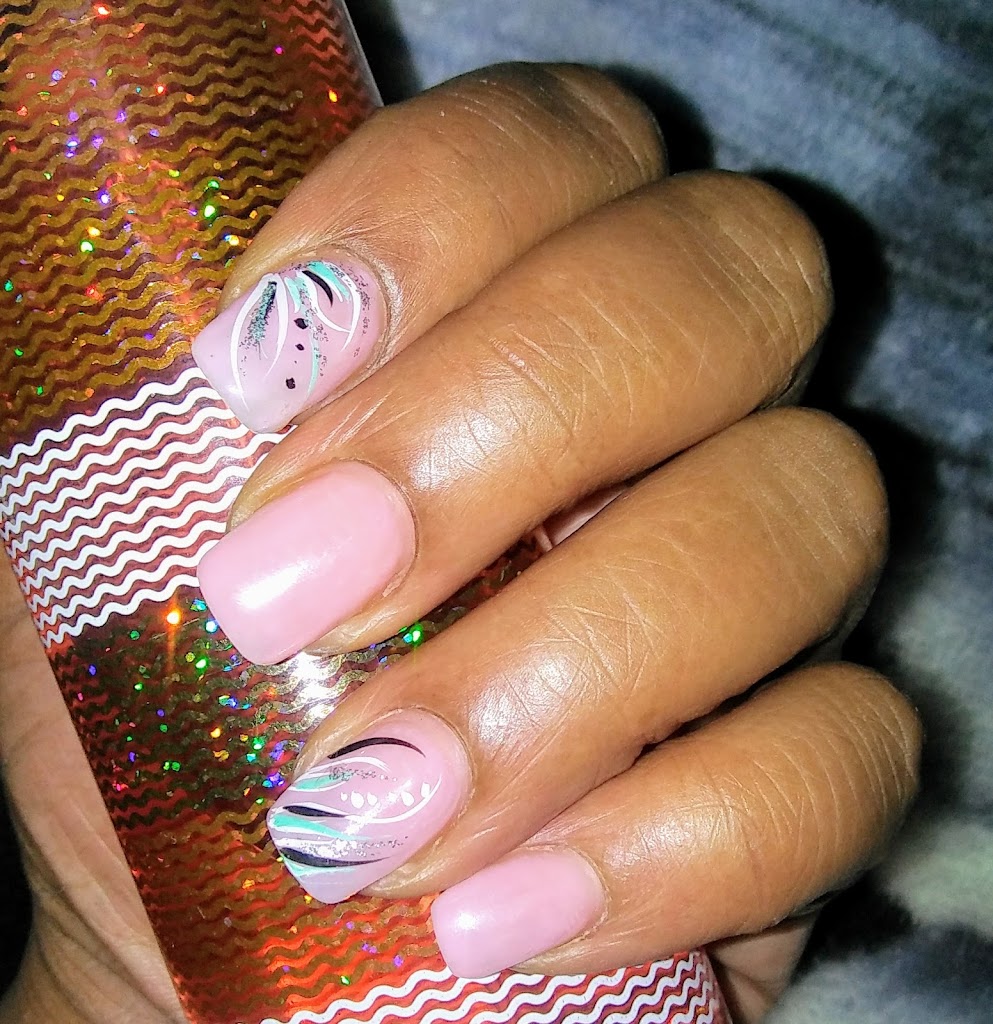 Tammy Nails 30297