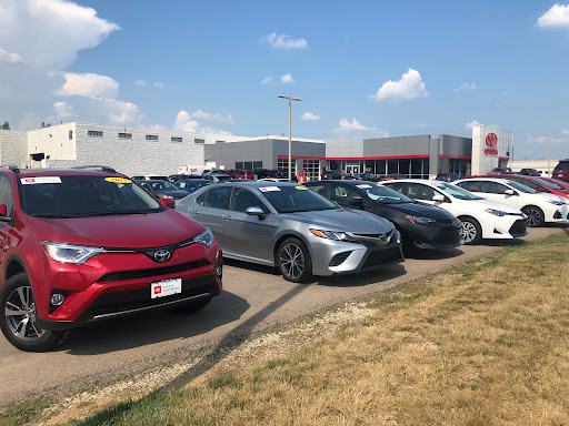 Toyota Dealer «Voss Toyota», reviews and photos, 2110 Heller Dr, Dayton, OH 45434, USA