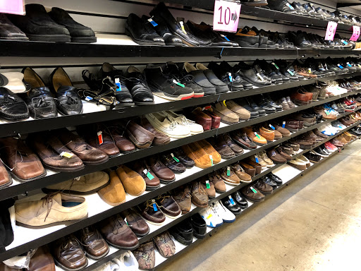 Thrift Store «Island Thrift», reviews and photos, 1800 NY-112, Medford, NY 11763, USA