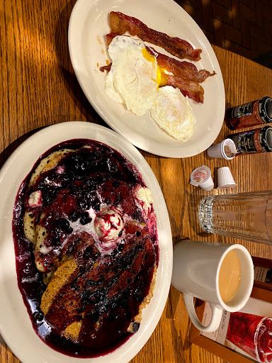 American Restaurant «Cracker Barrel Old Country Store», reviews and photos, 5100 Tiedeman Rd, Brooklyn, OH 44144, USA