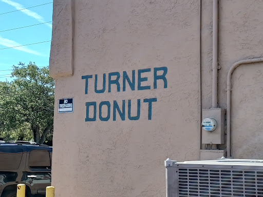 Donut Shop «Turner Donut Shop», reviews and photos, 902 9th Ave W, Bradenton, FL 34205, USA