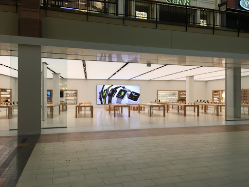 Computer Store «Apple Jordan Creek», reviews and photos, 101 Jordan Creek Pkwy, West Des Moines, IA 50266, USA