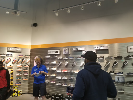 Running Store «Road Runner Sports», reviews and photos, 6630 Marie Curie Dr C, Elkridge, MD 21075, USA