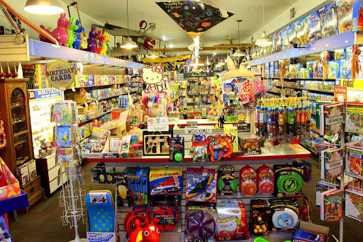 Shopping Mall «Brookside shopping area», reviews and photos, W Meyer Blvd, Kansas City, MO 64113, USA