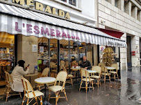 Atmosphère du Restaurant Brasserie l'Esmeralda à Paris - n°1