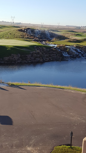 Resort «Grand Falls Casino Resort», reviews and photos, 1415 Grand Falls Blvd, Larchwood, IA 51241, USA