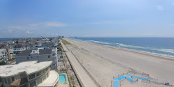 Fotografie cu Margate Beach zona parțial reamenajată
