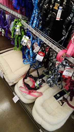 Pet Supply Store «Pet Supplies Plus», reviews and photos, 4332 Kent Rd, Stow, OH 44224, USA