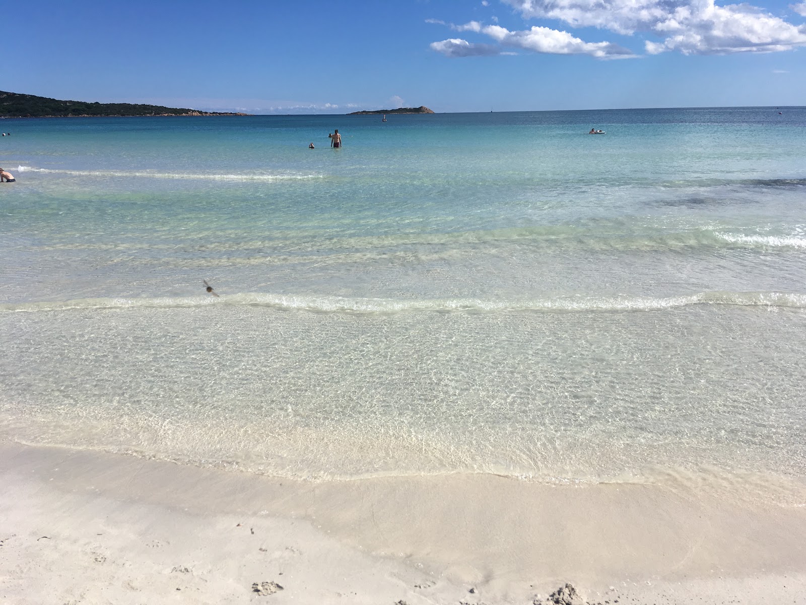 Foto van Strand van Cala Brandinchi met turquoise puur water oppervlakte