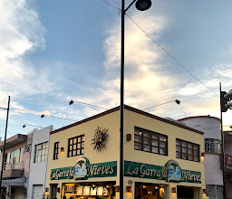 La Garrafa Arco de León photo