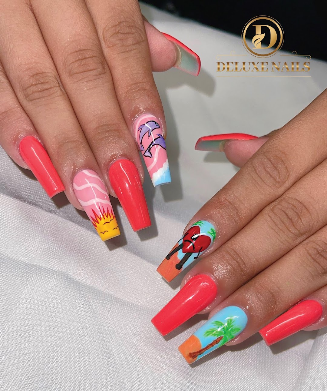 Deluxe nails