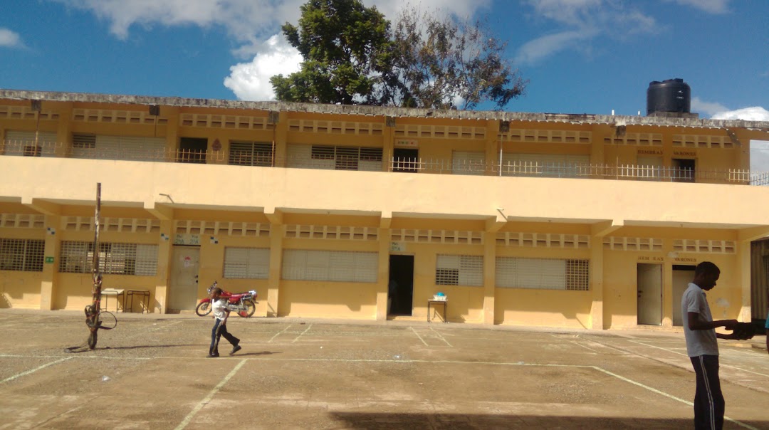 Liceo Académico José Del Carmen Ramírez