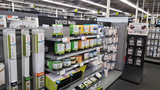 Office Supply Store «Staples», reviews and photos, 2120 SW 32nd Ave, Coral Gables, FL 33145, USA