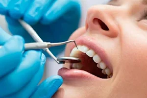 Clinica Dental FM image