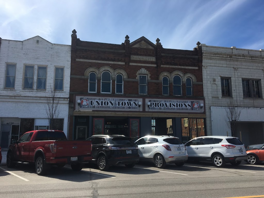 Union Town Provisions 44052