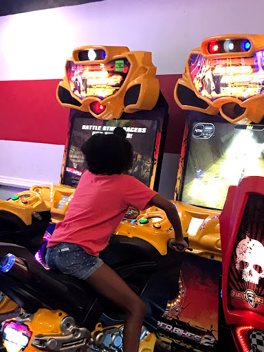 Bowling Alley «Brunswick Zone Doverama Lanes», reviews and photos, 1600 S Governors Ave, Dover, DE 19904, USA