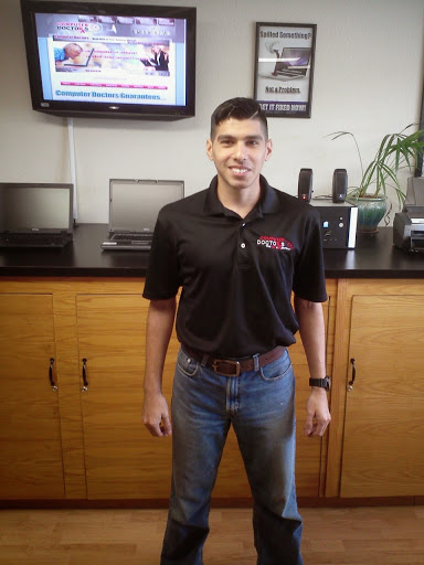 Computer Repair Service «Tampa Computer Doctors», reviews and photos, 4707 W Gandy Blvd #1, Tampa, FL 33611, USA