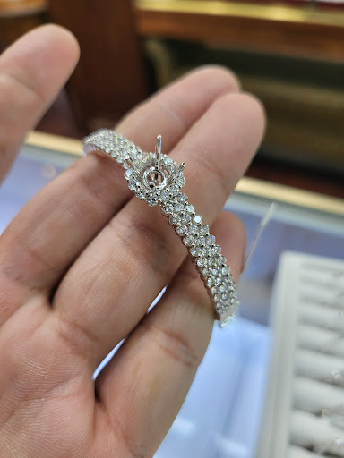 Jeweler «Minh Ngoc Jewelry of Norcross», reviews and photos, 5495 Jimmy Carter Blvd A12, Norcross, GA 30093, USA