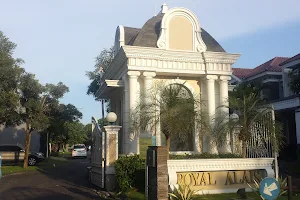 Cluster Royal Palais WISATA BUKIT MAS image