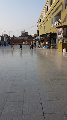 Av. Alfonso Ugarte, Cercado de Lima 15079, Perú