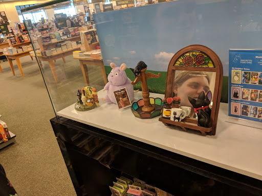 Book Store «Barnes & Noble», reviews and photos, 5100 Kilgore Ave, Hampton, VA 23666, USA