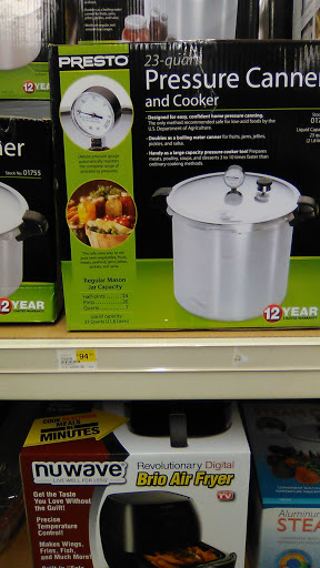 Sporting Goods Store «Big R Store Crawfordsville», reviews and photos, 1601 US-231, Crawfordsville, IN 47933, USA