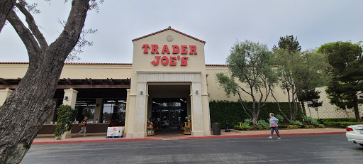 Shopping Mall «Crystal Cove Shopping Center», reviews and photos, 7845-8085 East Coast Hwy, Newport Beach, CA 92657, USA