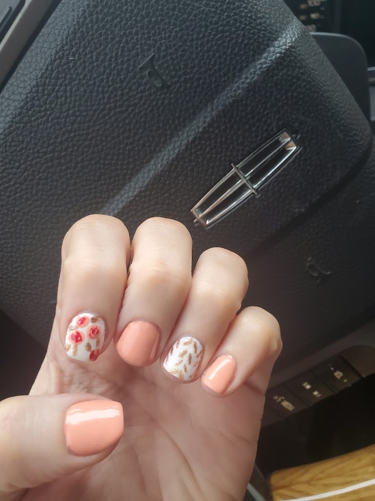 Hillsdale's Nails 49242