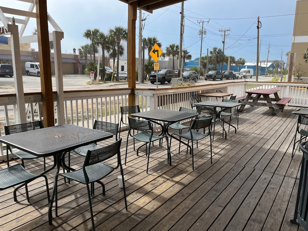 Captain Pizza & Grill 32118