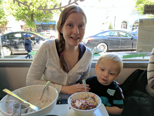 New American Restaurant «Moss Café», reviews and photos, 3260 Johnson Ave, Bronx, NY 10463, USA