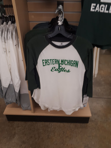 Sportswear Store «Rally House Shelby Charter Township», reviews and photos, 14257 Hall Rd, Shelby Charter Township, MI 48315, USA
