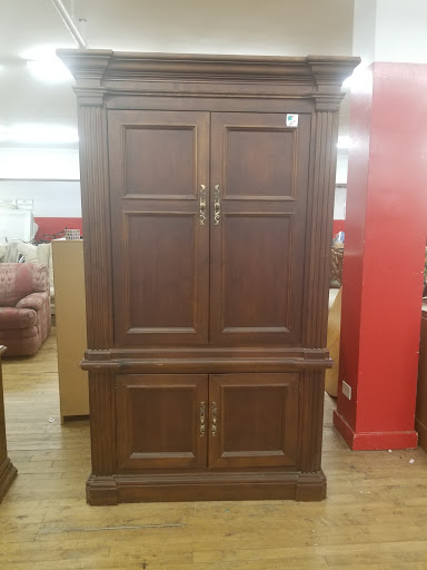 Thrift Store «Village Discount Outlet Store 09», reviews and photos, 4020 W 26th St, Chicago, IL 60623, USA