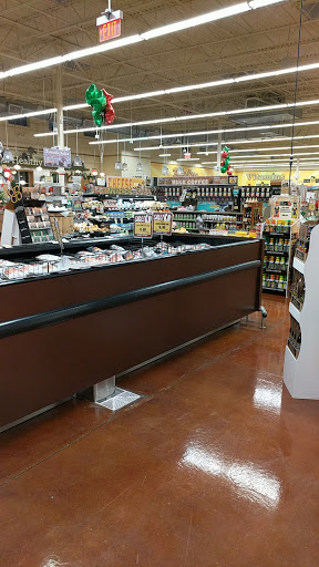 Grocery Store «Fresh Thyme Farmers Markets», reviews and photos, 4317 Feedwire Rd, Sugarcreek Township, OH 45440, USA