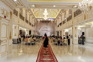 Nhà Hàng Tiệc Cưới Hồng Phát - Queen Palace image
