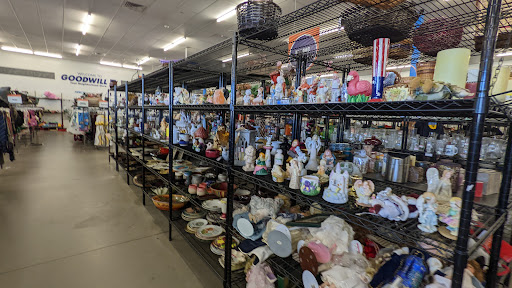 Thrift Store «Cotton & Greenway Goodwill Retail Store & Donation Center», reviews and photos, 15190 N Cotton Ln, Surprise, AZ 85388, USA