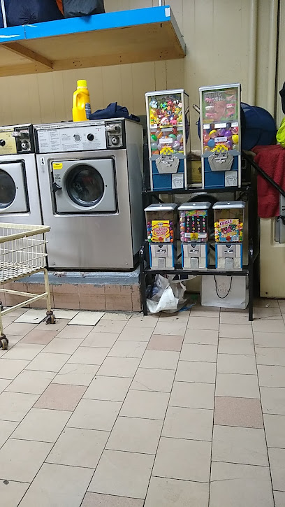 Zhu & Zeng Laundromat