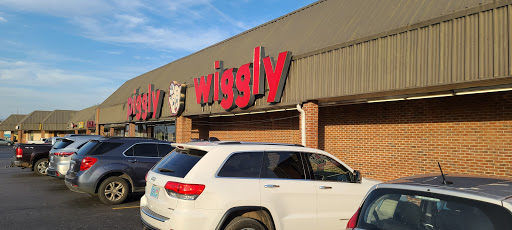 Piggly Wiggly, 402 N Main St, Franklin, KY 42134, USA, 