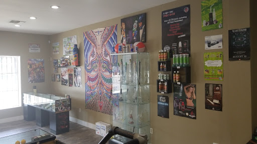 Tobacco Shop «Viper Smoke Shop and Vapor», reviews and photos, 2020 Citrus Blvd, Leesburg, FL 34748, USA