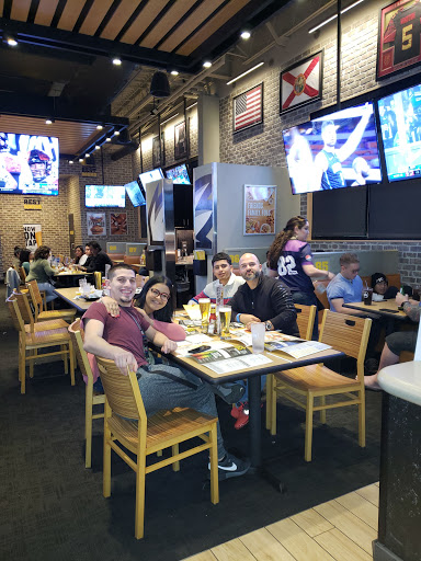 Shopping Mall «Lee Vista Promenade», reviews and photos, 5800 Lee Vista Blvd, Orlando, FL 32822, USA