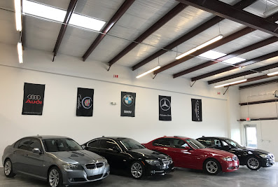Tampa Auto Showroom