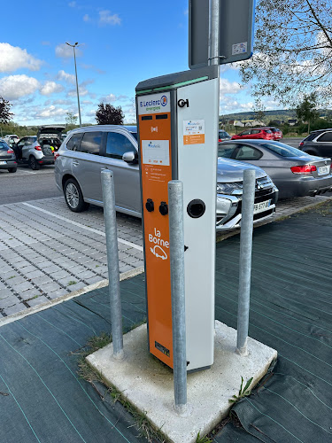 Borne de recharge de véhicules électriques Leclerc Charging Station Pont-Sainte-Maxence