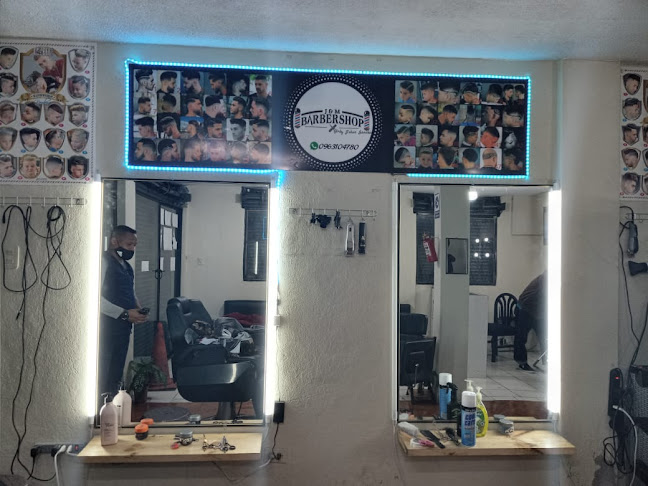 Opiniones de Barbershop J & M en Quito - Barbería