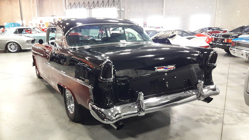 Car Dealer «Gateway Classic Cars Tampa», reviews and photos, 351 30th St NE, Ruskin, FL 33570, USA